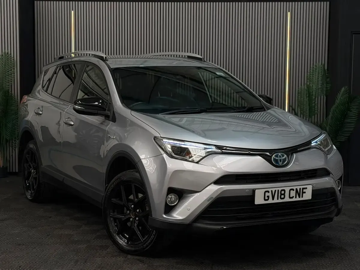 Used Toyota RAV4 Hybrid 197 HP (144 kW) 2018 Silver SUV
