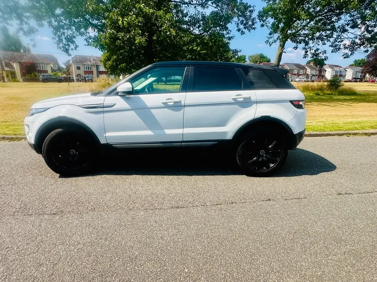 Used Land Rover Range Rover evoque Pure 2014 White SUV