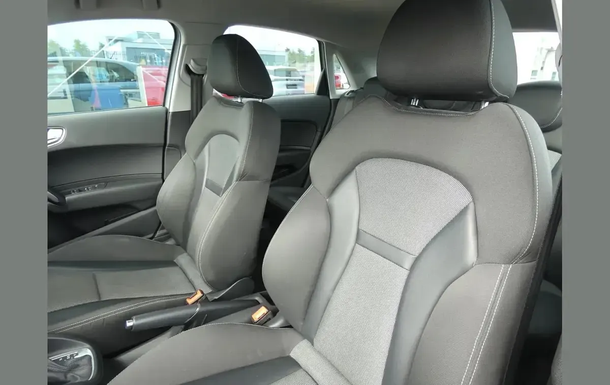 Usado Audi A1 Sport 123 CV (90 kW) 2018 Gris Utilitario