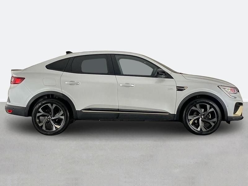 Used Renault Arkana Engineered 2023 White SUV