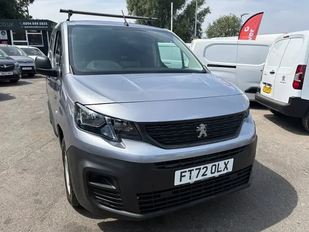 Used Peugeot Partner Premium 102 HP (75 kW) 2023 Grey MPV