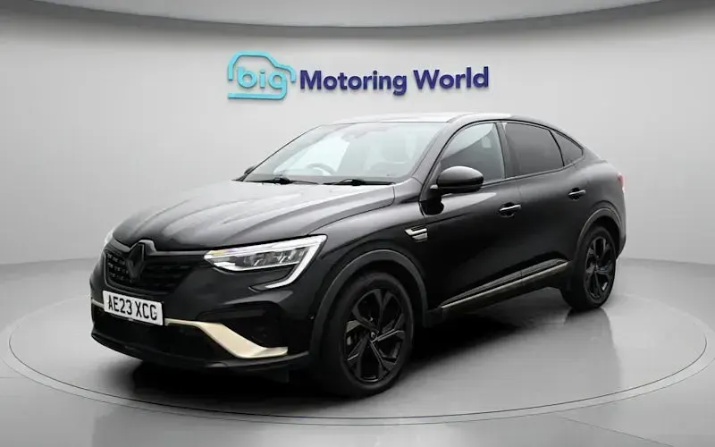 Gebraucht Renault Arkana Engineered 145 PS (106 kW) 2023 Schwarz SUV