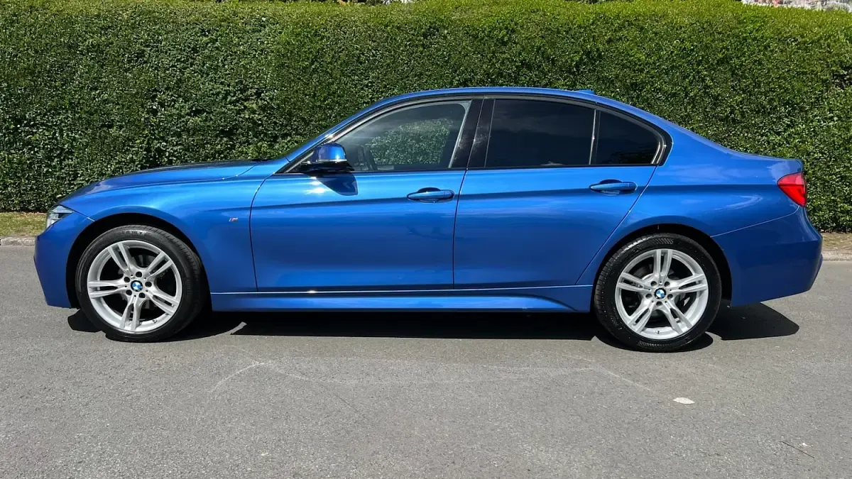 Used BMW 320 M Sport 2017 Blue Sedan