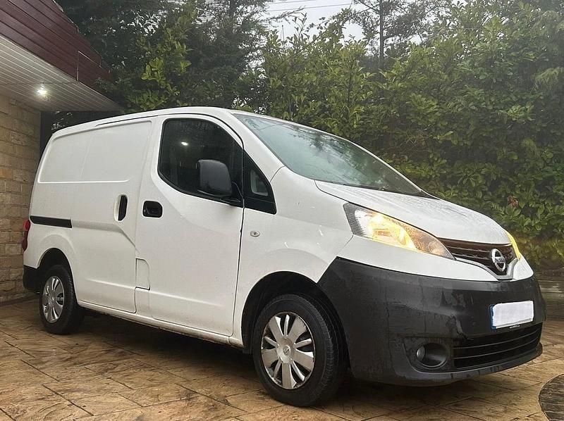 Used Nissan NV200 Acenta 2017 White MPV
