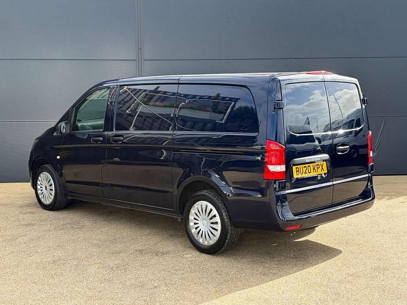 Used Mercedes e-Vito 41 kW (56 HP) 2020 Blue MPV