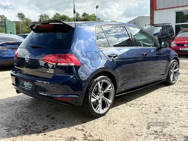 Used VW Golf VII S 110 HP (80 kW) 2017 Blue Hatchback