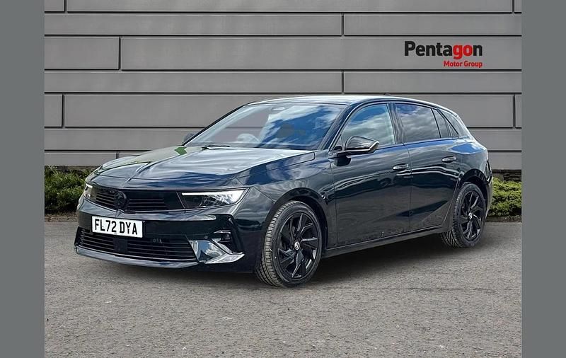 Used Vauxhall Astra GS Line 128 HP (94 kW) 2022 Black Hatchback