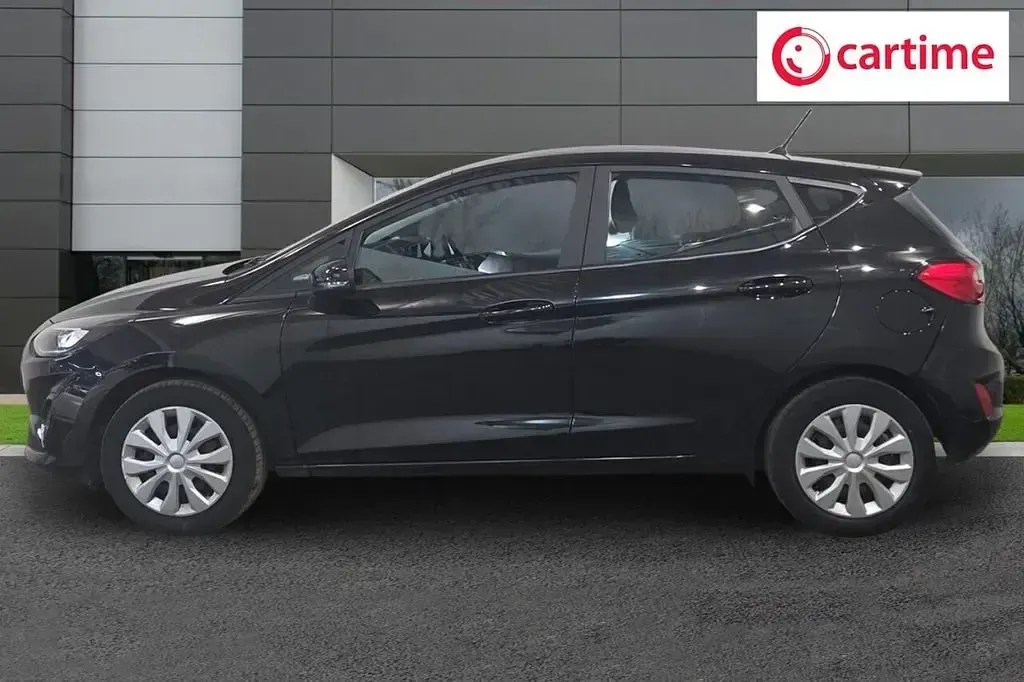 Usado Ford Fiesta Trend 75 CV (55 kW) 2022 Negro Utilitario