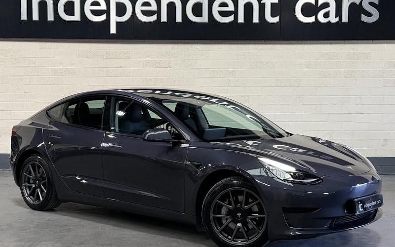 Begagnad Tesla Model 3 RWD 180 kW (245 HK) 2023 Sedan
