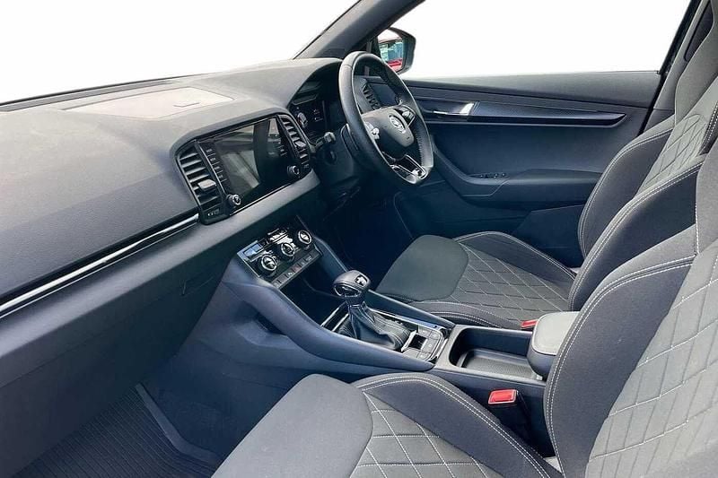 Used Skoda Karoq SportLine 140 HP (102 kW) 2023 Black magic pearl effect SUV
