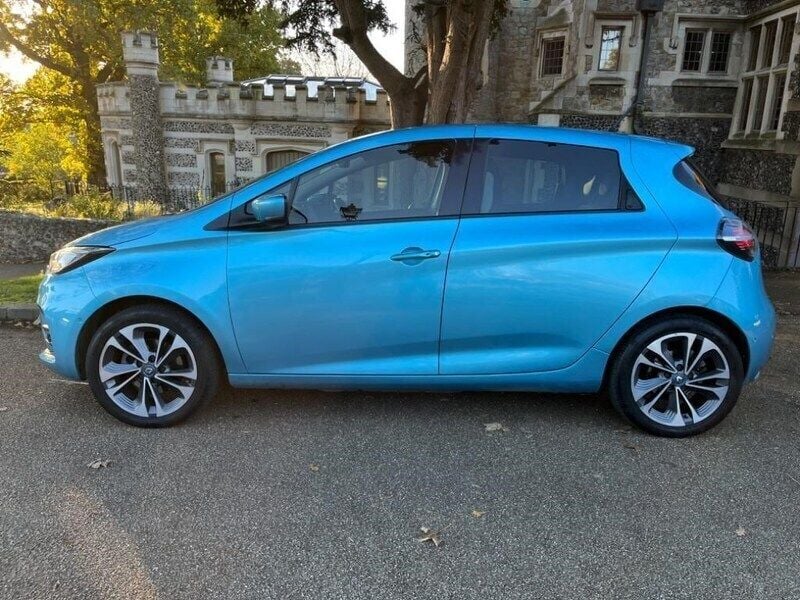 Blue Used 2020 Renault Rapid GT-Line Hatchback | £5,100 - Image 1/4