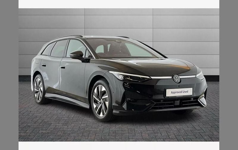 Grenadilla black Used 2025 VW ID.7 Pro Sedan | £43,990 (Good price) - Image 1/4