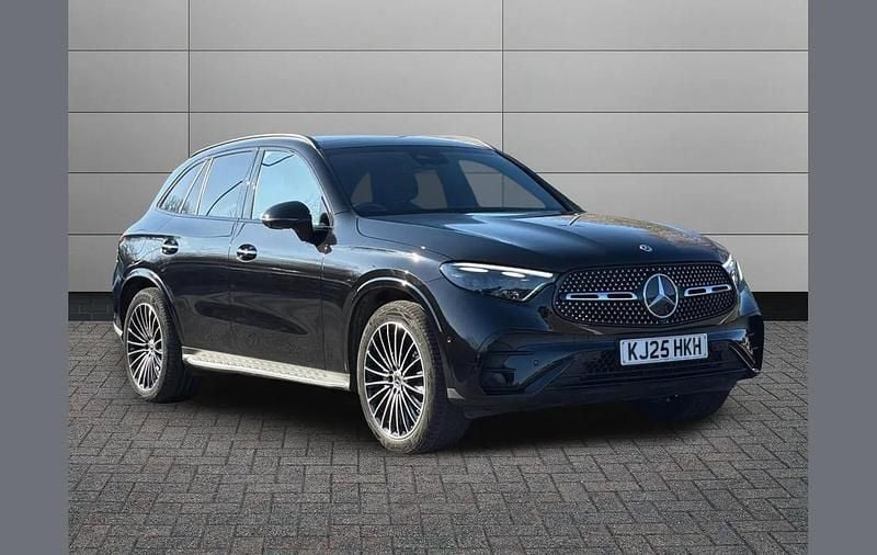 Used Mercedes GLC300e AMG Line Premium Plus 265 HP (194 kW) 2025 Black SUV