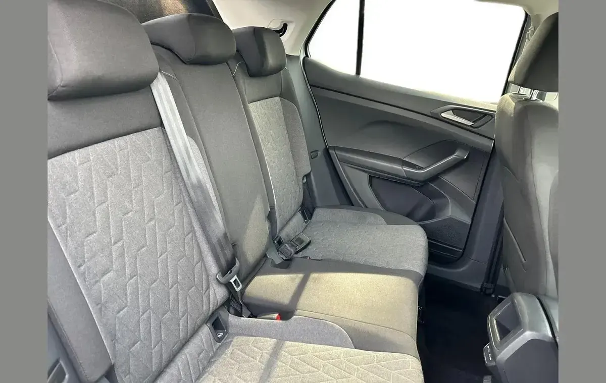 Usado VW T-Cross Match 115 HP (84 kW) 2025 Prateado SUV