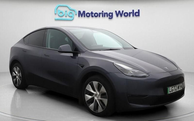 Used 2025 Tesla Model Y Long Range AWD SUV | £27,200 (Good price) - Image 1/4