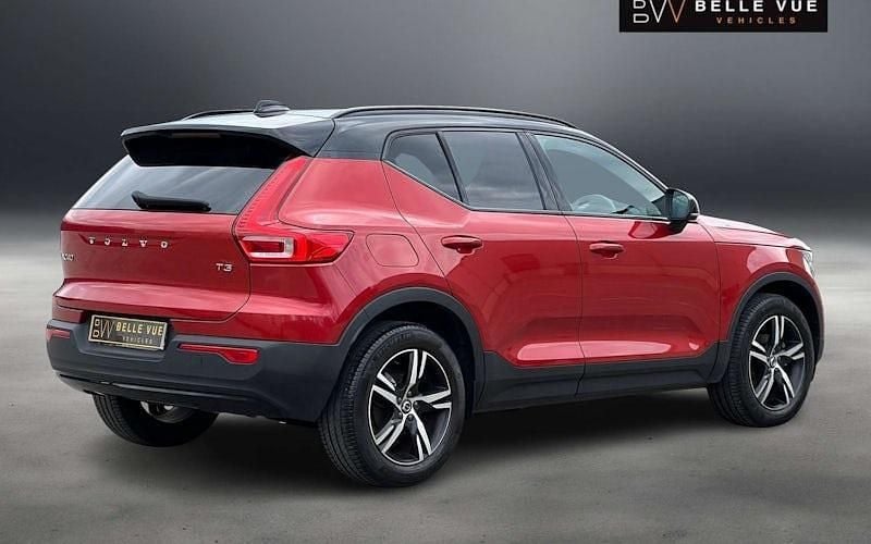 Used Volvo XC40 R-Design 163 HP (119 kW) 2021 SUV