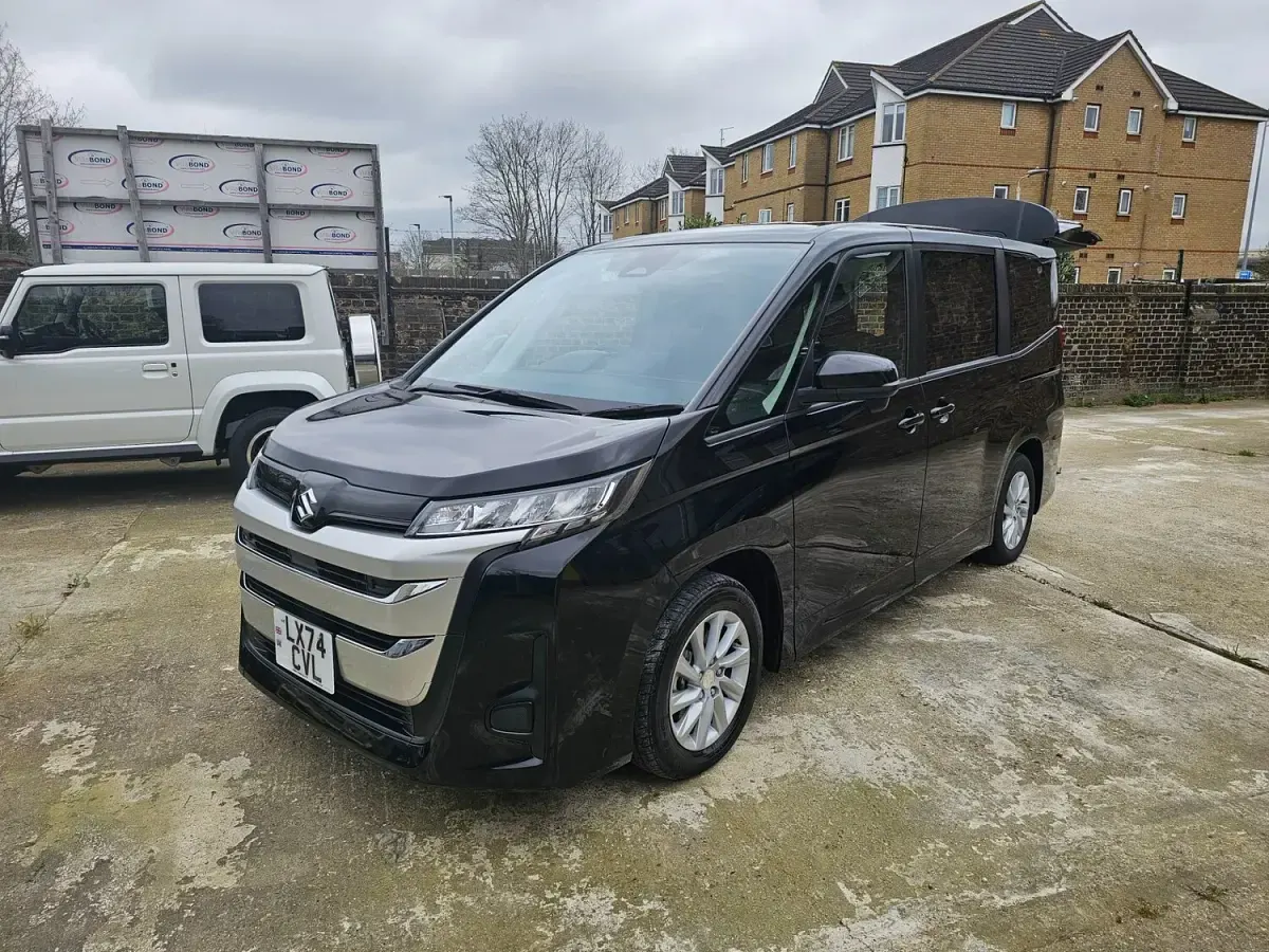 New Toyota Voxy 2025 Black MPV