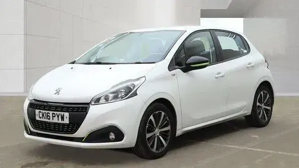 Second-hand Peugeot 208 2016 Alb Hatchback
