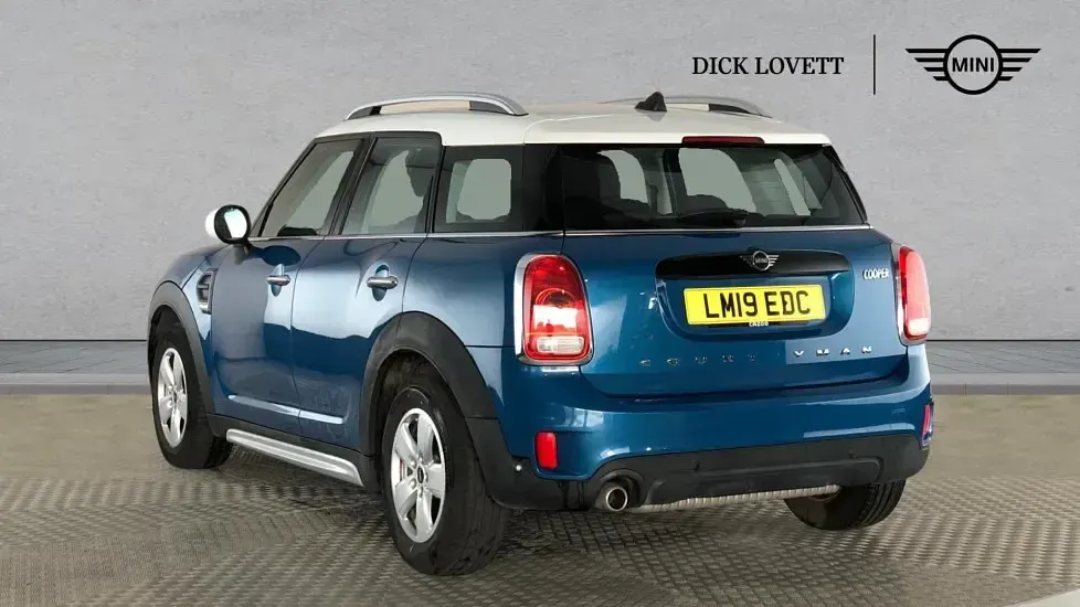 Used Mini Cooper Countryman Classic 134 HP (98 kW) 2019 Blue SUV