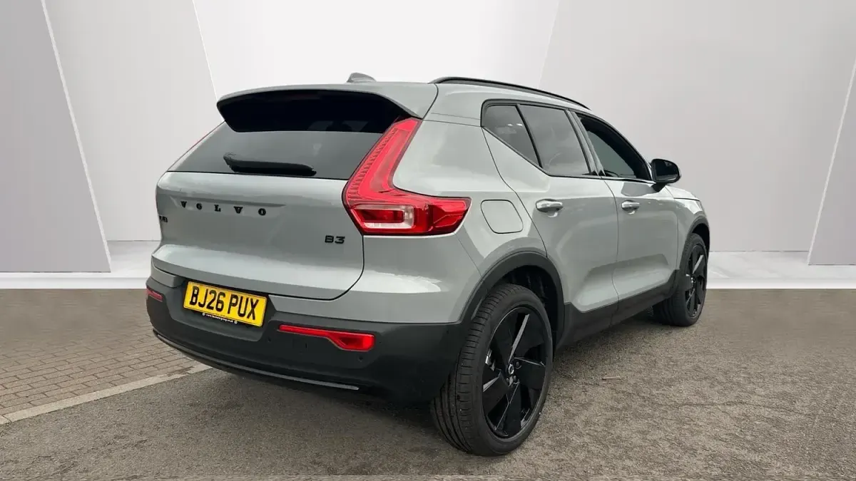 Used Volvo XC40 Plus 161 HP (118 kW) 2026 Grey SUV