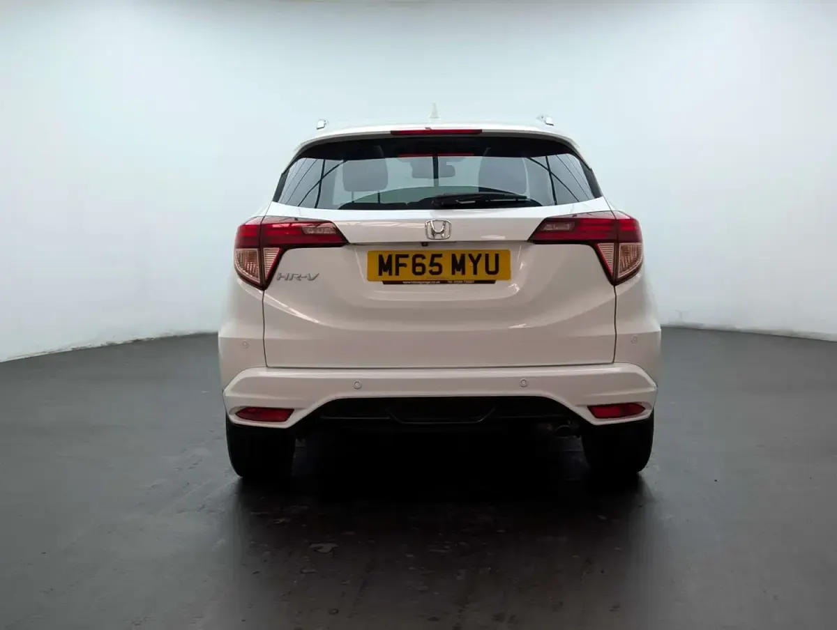 Używany Honda HR-V EX 120 KM (88 kW) 2015 Biały SUV