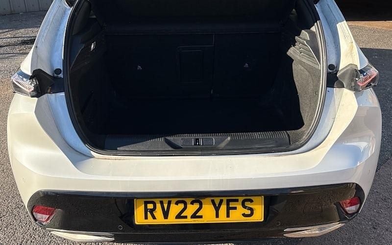 Used Peugeot 308 GTi 131 HP (96 kW) 2024 Hatchback