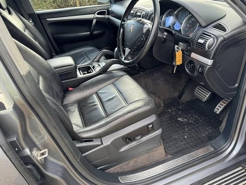Used Porsche Cayenne 2005 Grey SUV