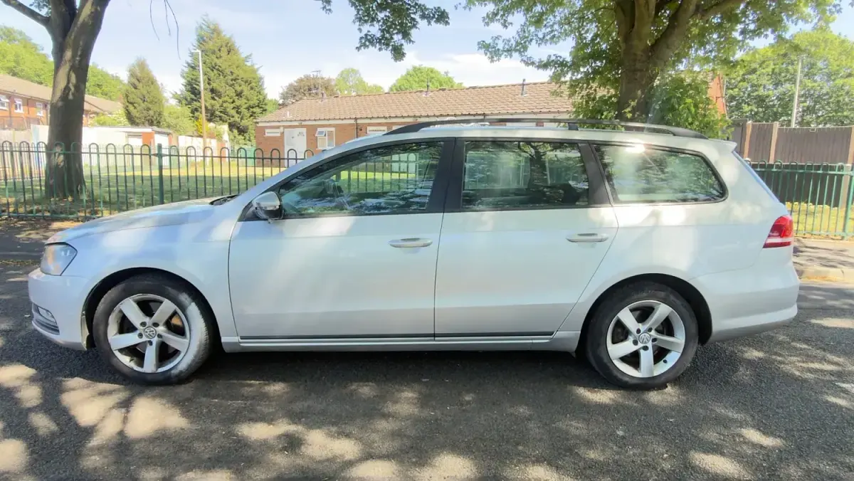 Used VW Passat S 105 HP (77 kW) 2011 Silver Estate