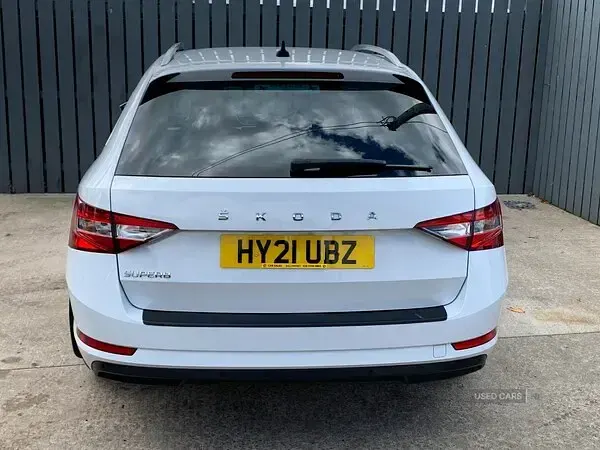 Used Skoda Superb SE Technology 2021 White Estate