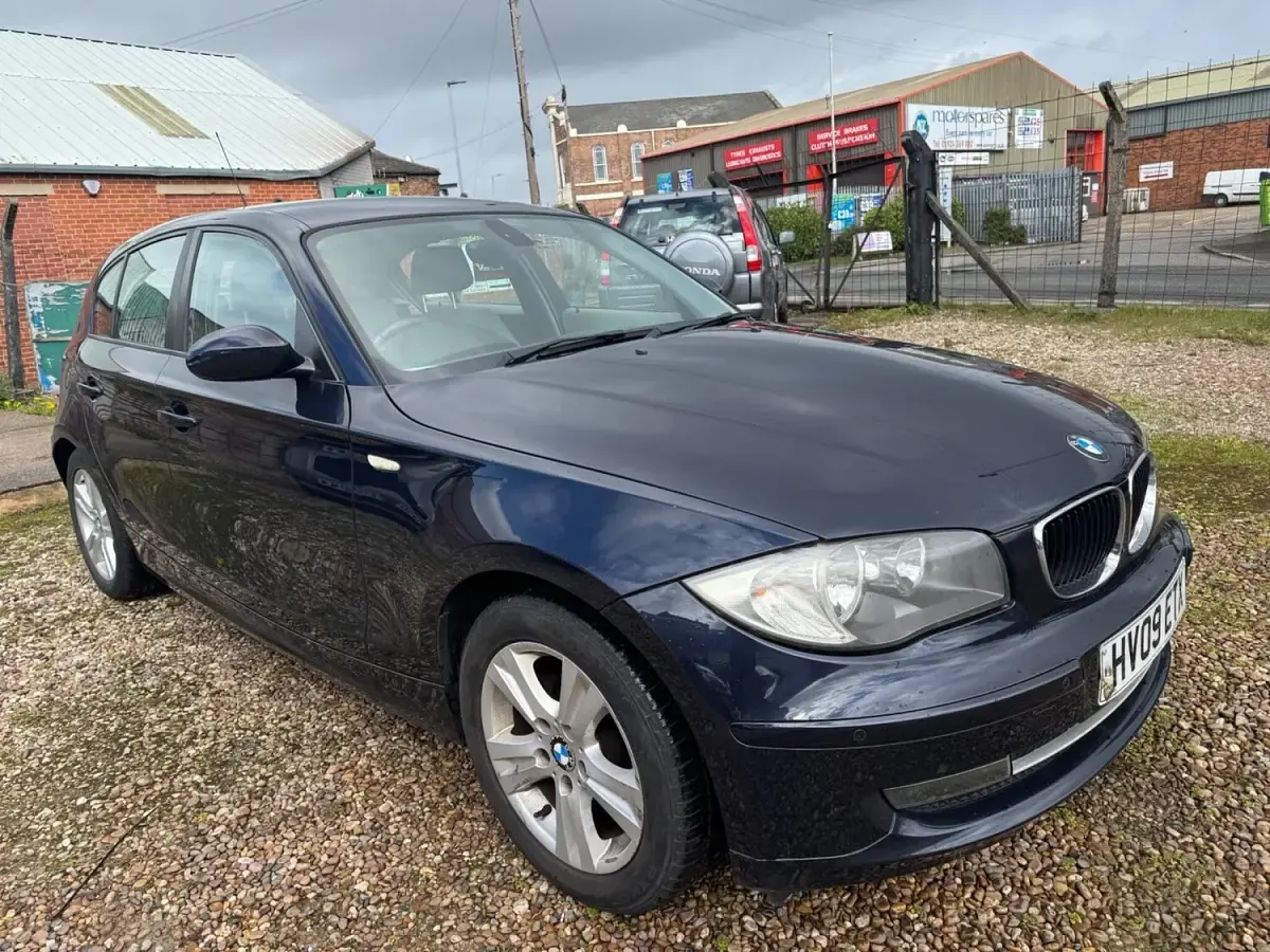 Used BMW 118 143 HP (105 kW) 2009 Blue Hatchback