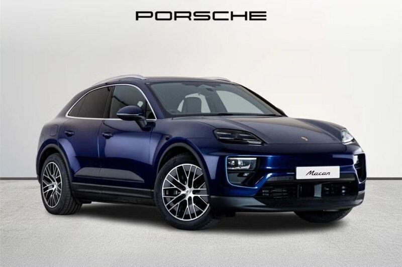 Blue New 2025 Porsche Macan SUV | £68,400 (Super price) - Image 1/4
