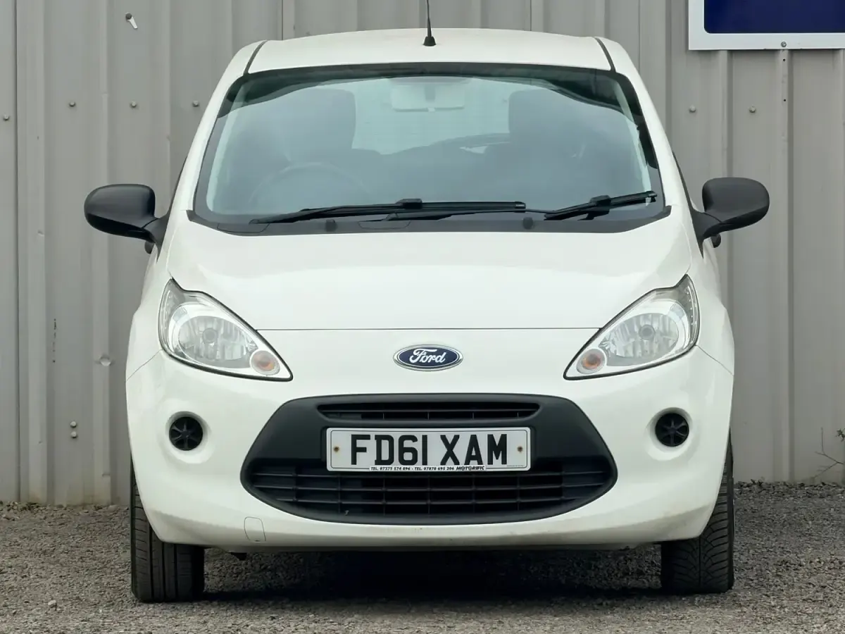 Używany Ford Ka Studio 69 KM (50 kW) 2012 Biały Hatchback