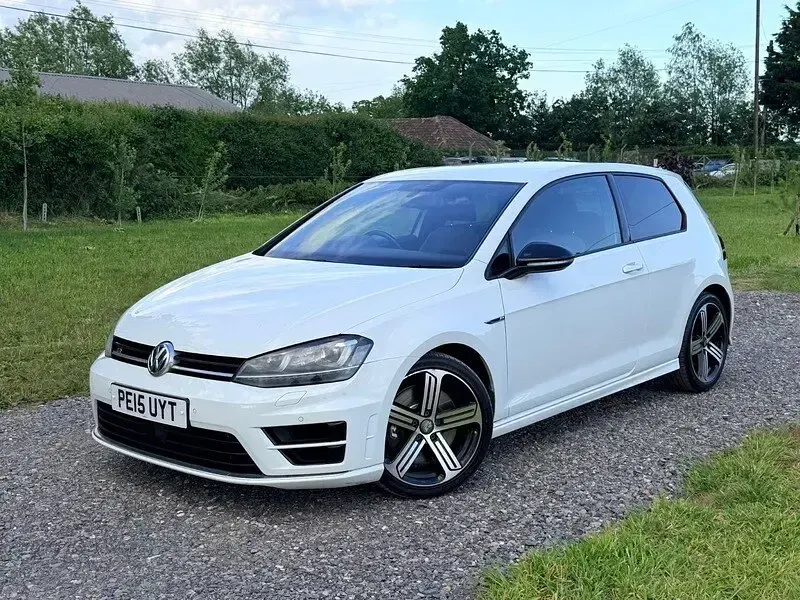 Used VW Golf VII R 300 HP (220 kW) 2015 White Hatchback