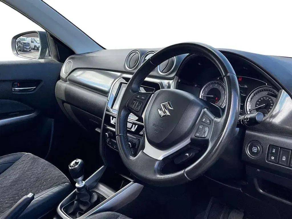 Used Suzuki Vitara SZ5 140 HP (102 kW) 2019 Grey SUV