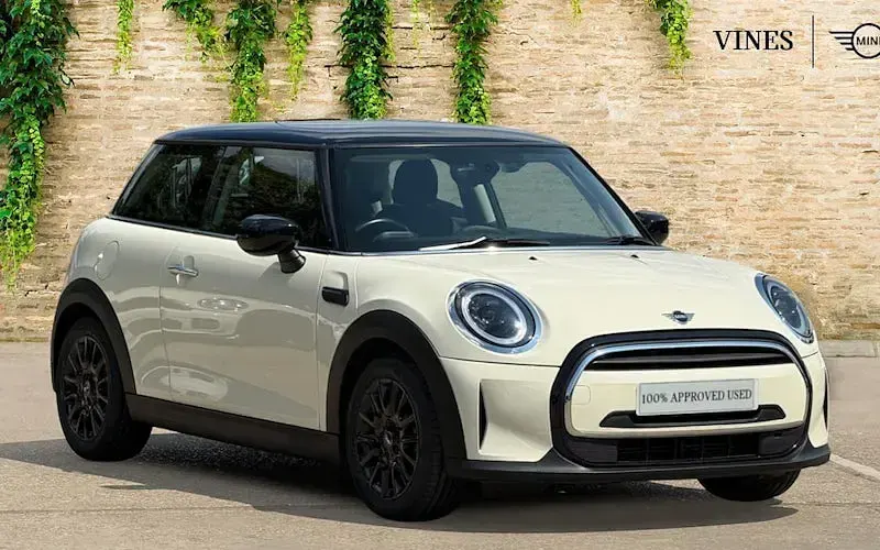 Used Mini Cooper Classic 136 HP (100 kW) 2021 Hatchback