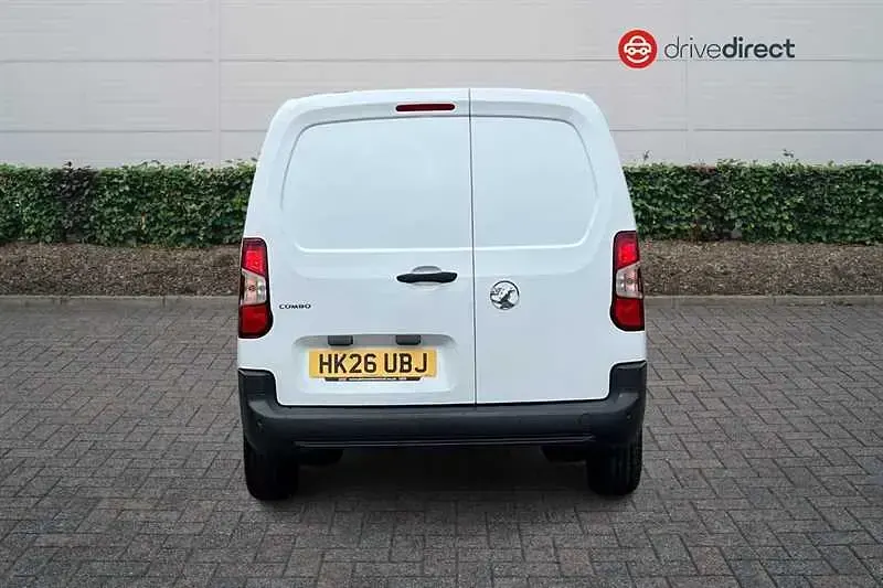 New Vauxhall Combo S 100 HP (73 kW) 2026 White MPV