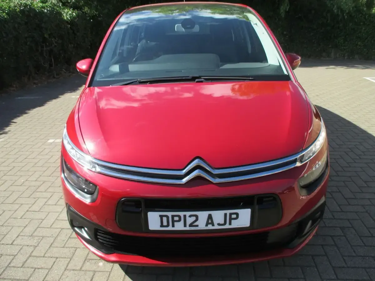 Used Citroën Grand C4 Picasso PureTech 2018 Red MPV