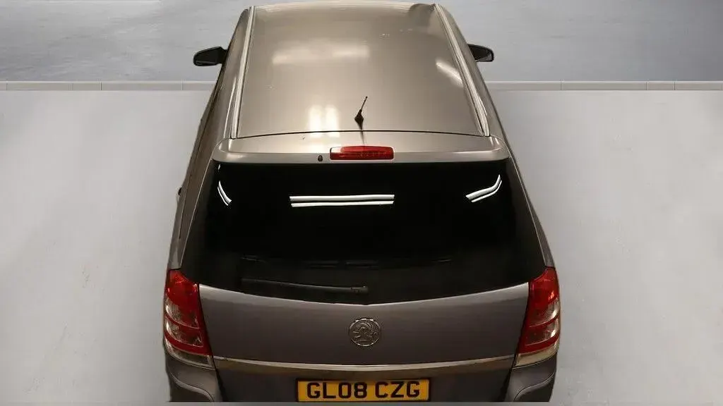 Second-hand Vauxhall Zafira 2008 Argintiu Monovolum