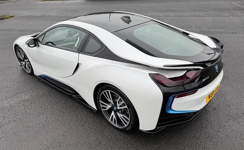 Used BMW i8 Exclusive 2015 White Coupe