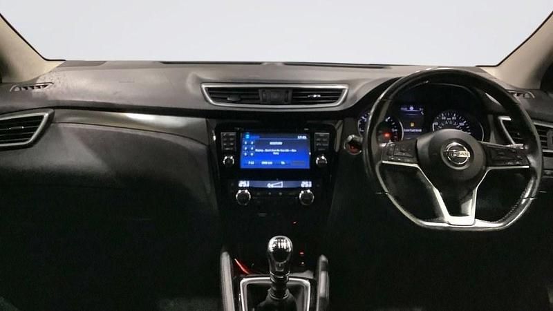 Used Nissan Qashqai N-Connecta 115 HP (84 kW) 2018 Blue SUV