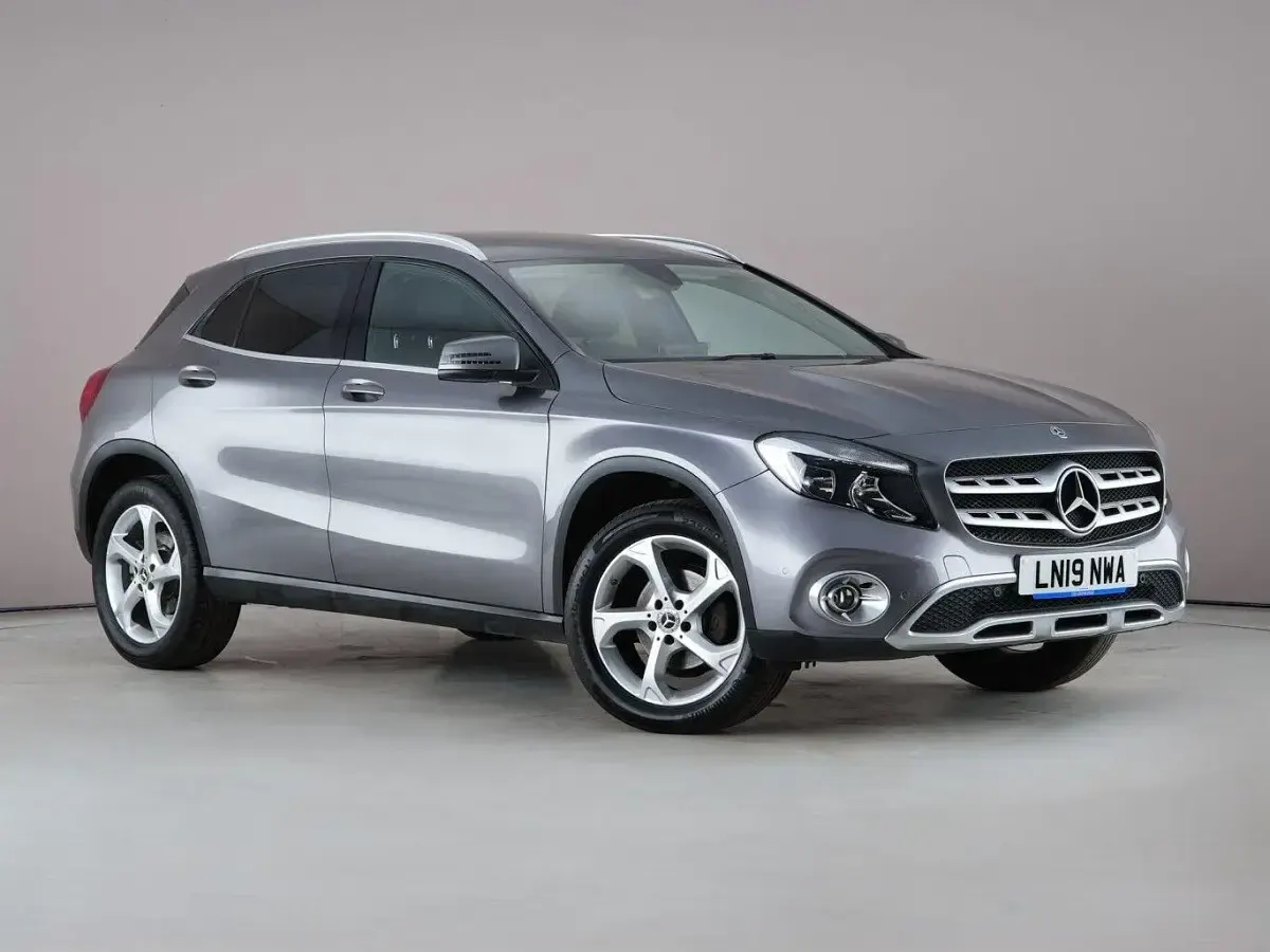 Used Mercedes GLA200 Executive 156 HP (114 kW) 2019 SUV