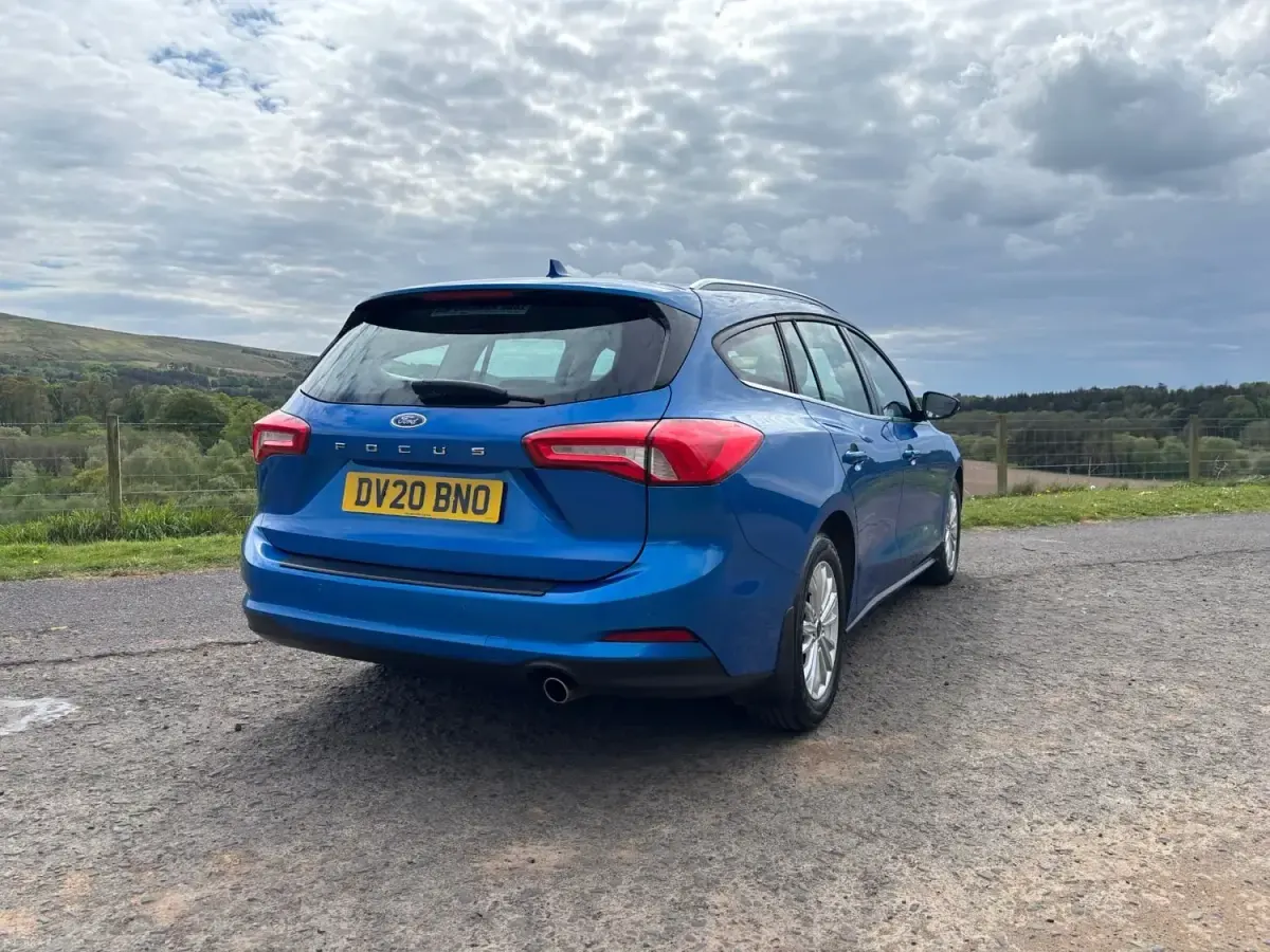 Usado Ford Focus Titanium 2020 Azul Carrinha