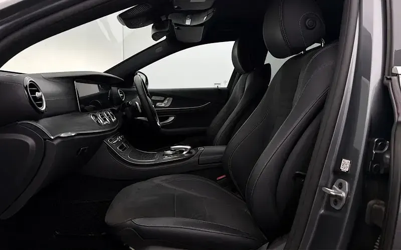 Used Mercedes E220 AMG line 194 HP (142 kW) 2019 Grey Sedan