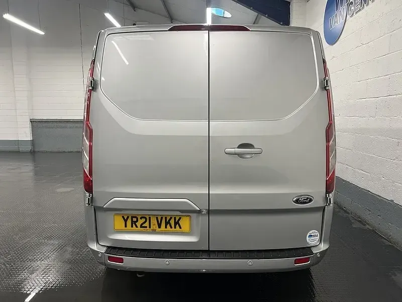 Used Ford Transit Custom Limited 130 HP (95 kW) 2021 Silver Van