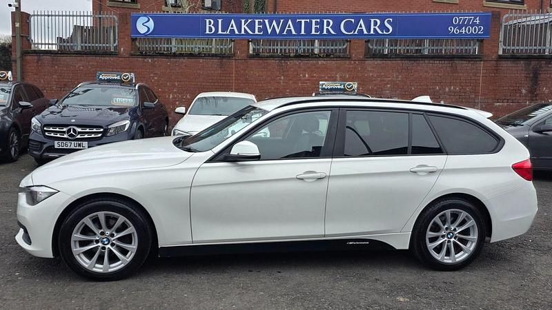 Used BMW 318 Sport Line 2016 White Estate