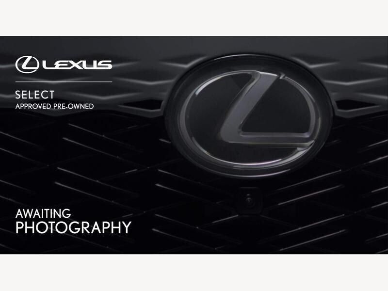 White Used 2022 Lexus UX 250h SUV | £20,985 (Good price) - Image 1/4