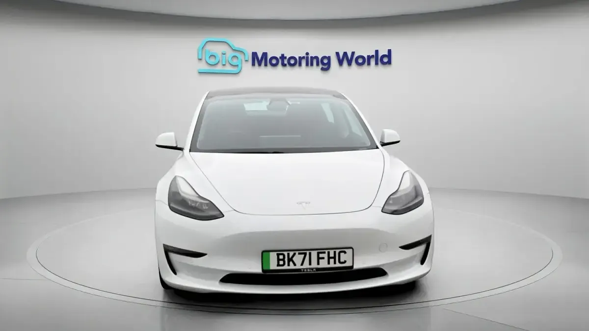 Used Tesla Model 3 Long Range AWD 366 kW (498 HP) 2021 White Sedan