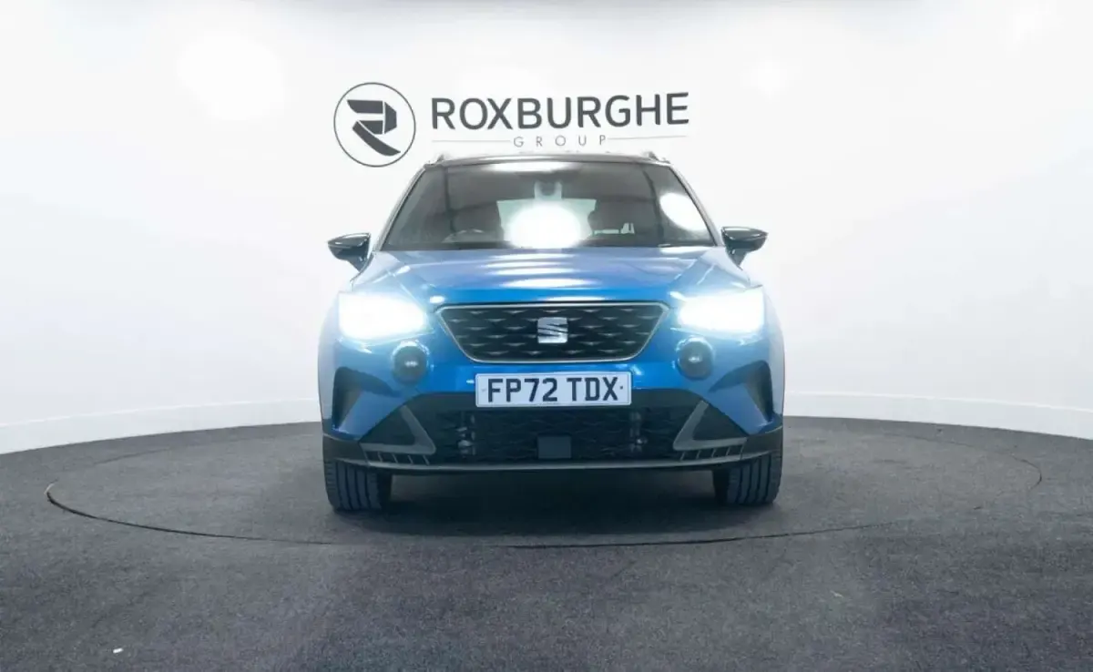 Używany Seat Arona FR 110 KM (80 kW) 2022 Niebieski SUV