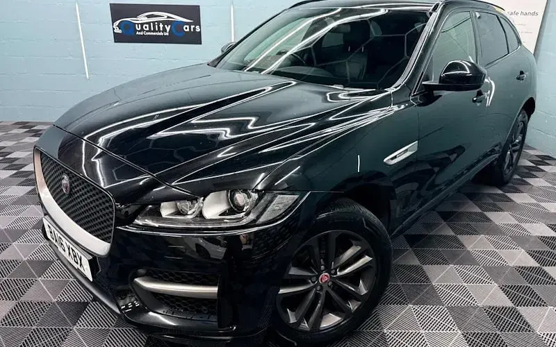 Used Jaguar F-Pace R-Sport 180 HP (132 kW) 2016 SUV