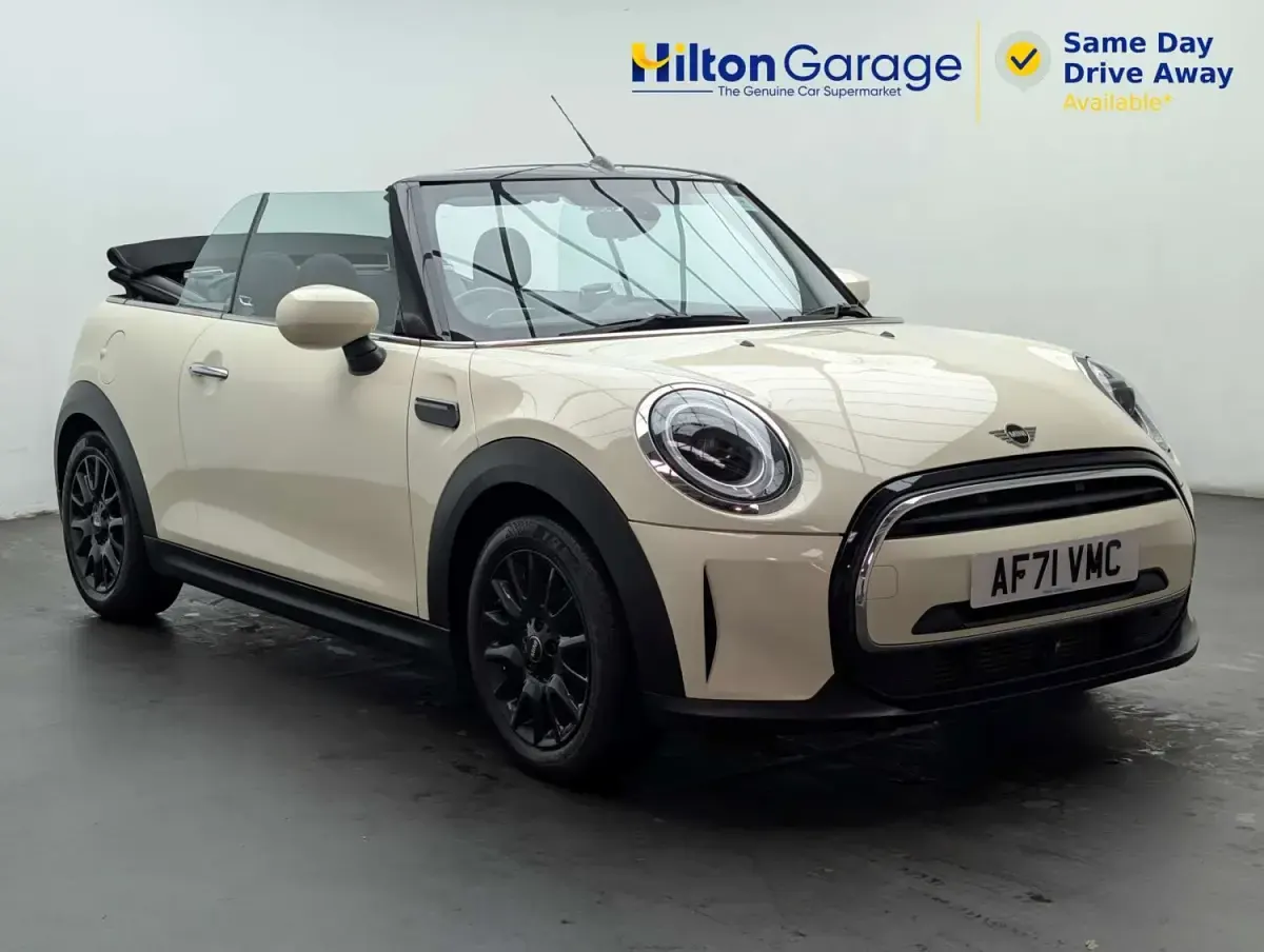 Begagnad Mini Cooper Cabriolet Classic 2021 Vit Cab